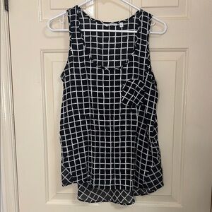 🤩 3 FOR $25 🤩 Reitmans Black and White Boxy Sleeveless Tank Top